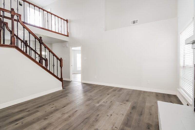 1,740/Mo, 19915 River Brook Dr Humble, TX 77346 Living Room View