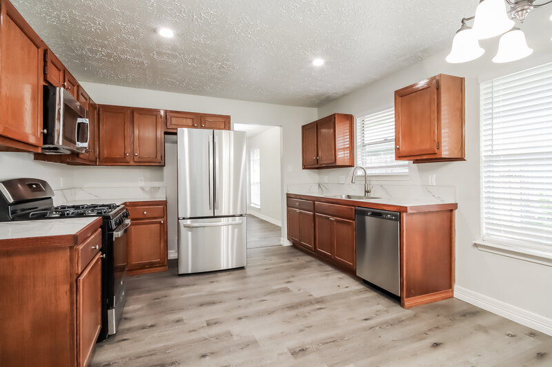 1,740/Mo, 19915 River Brook Dr Humble, TX 77346 Kitchen View