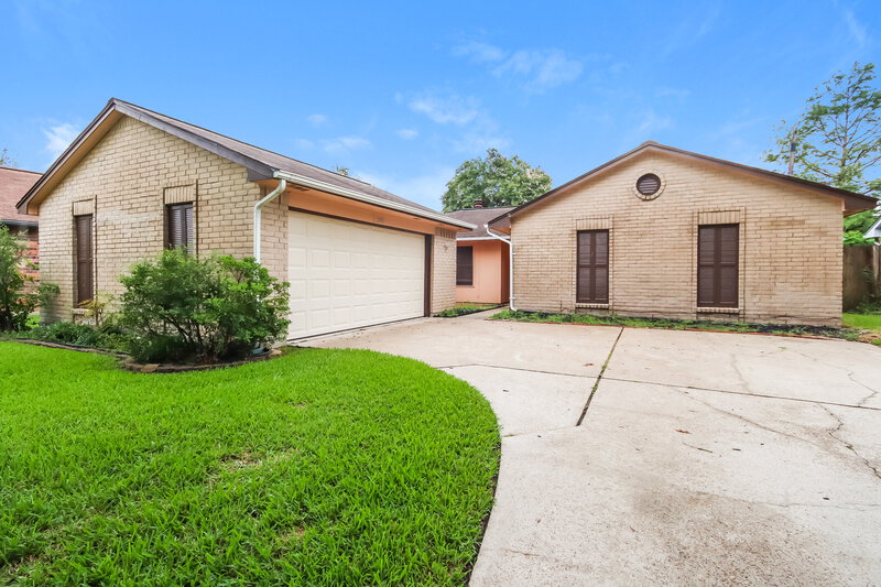 1,830/Mo, 10930 Rosewood Ct La Porte, TX 77571 External View