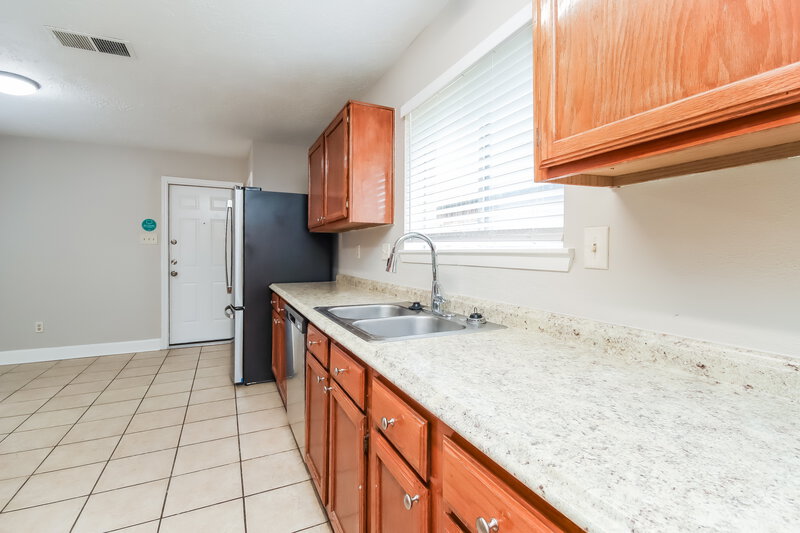 1,830/Mo, 10930 Rosewood Ct La Porte, TX 77571 Misc View 7