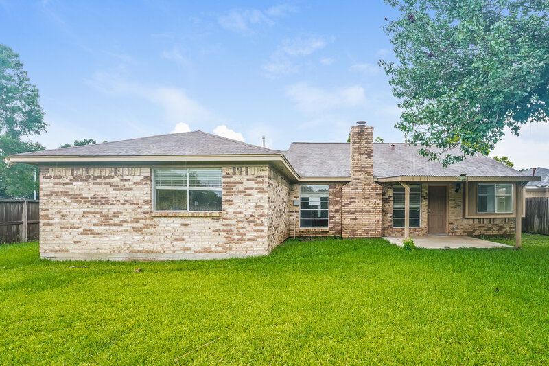 2,015/Mo, 5939 Ollia Cir Pasadena, TX 77505 Rear View