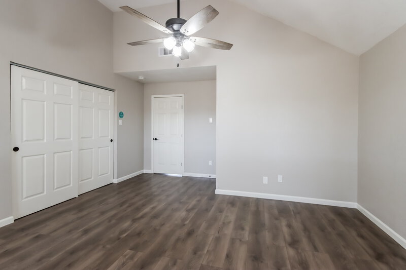 1,885/Mo, 6635 Redding Springs Ln Houston, TX 77086 Living Room View 3