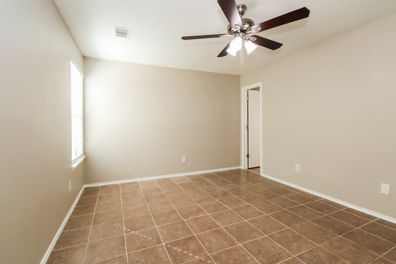 2,335/Mo, 10005 Sterling Place Dr Conroe, TX 77303 Main Bedroom View