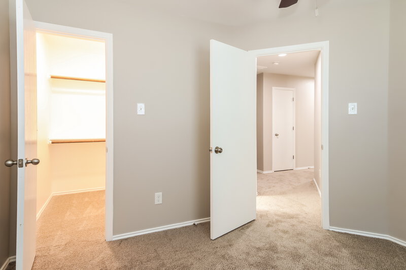 2,335/Mo, 10005 Sterling Place Dr Conroe, TX 77303 Bedroom View 2