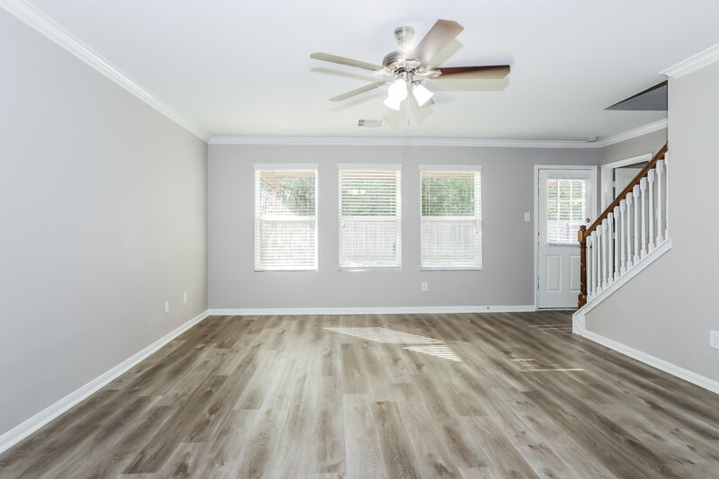 2,660/Mo, 16750 Warbler Dr Conroe, TX 77385 Living Room View