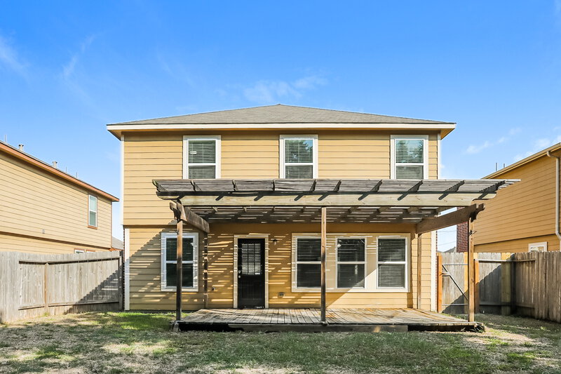 2,660/Mo, 16750 Warbler Dr Conroe, TX 77385 Rear View