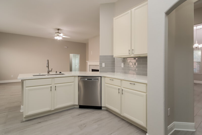2,220/Mo, 4107 Blue Forest Dr Humble, TX 77346 Kitchen View 2