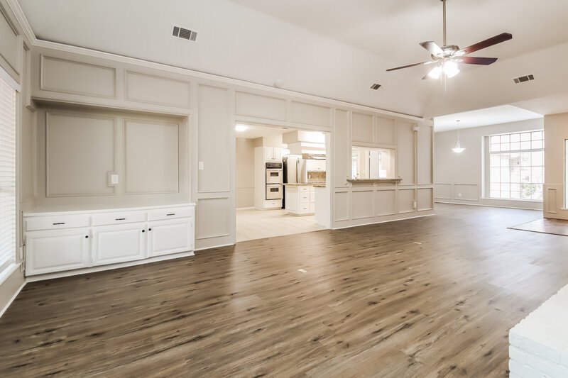 2,155/Mo, 18 Laguna Rd Montgomery, TX 77356 Living Room View 3