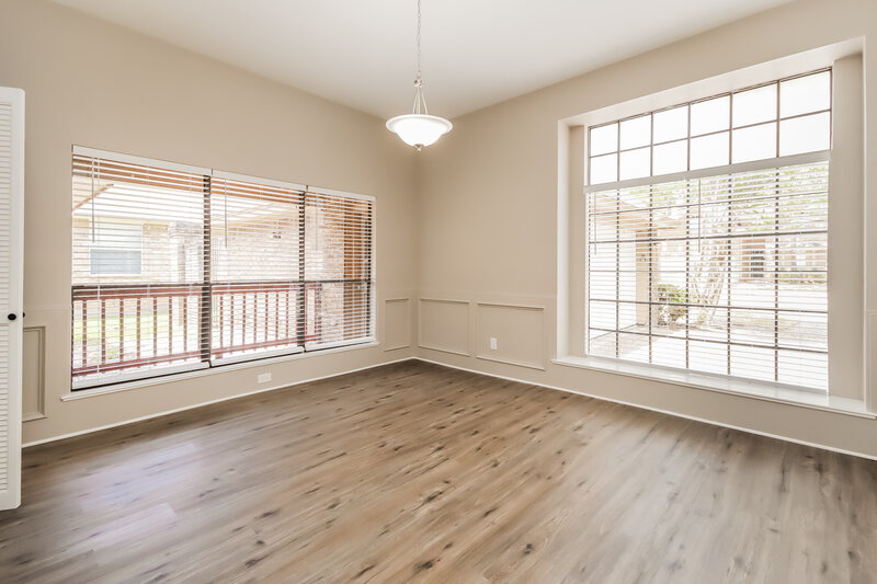 2,155/Mo, 18 Laguna Rd Montgomery, TX 77356 Dining Room View