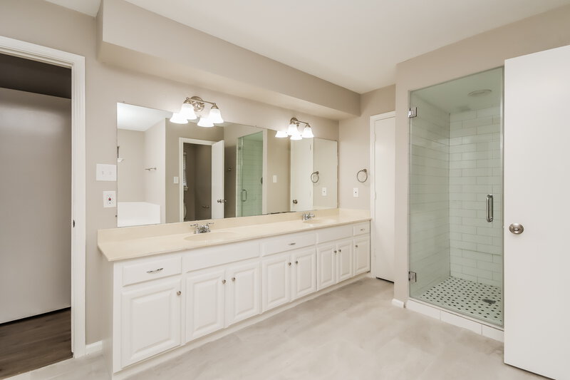 2,155/Mo, 18 Laguna Rd Montgomery, TX 77356 Main Bedroom View 3