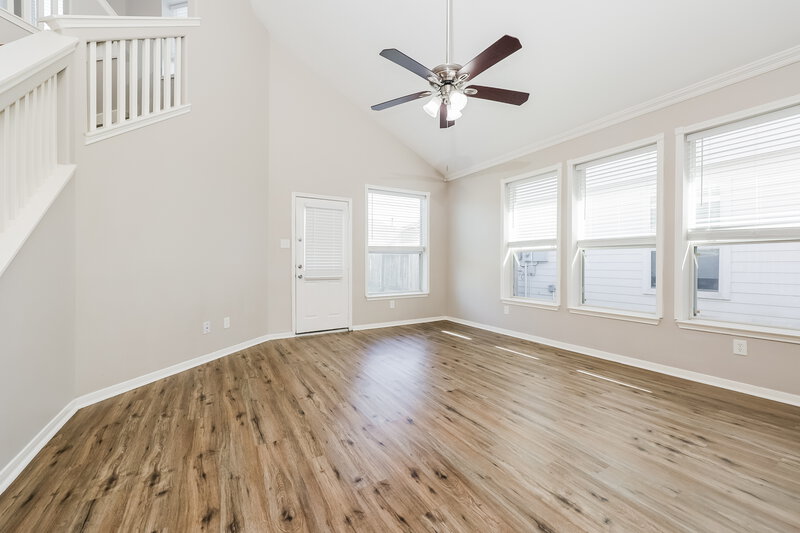 2,040/Mo, 21114 Normand Meadows Ln Humble, TX 77338 Living Room View