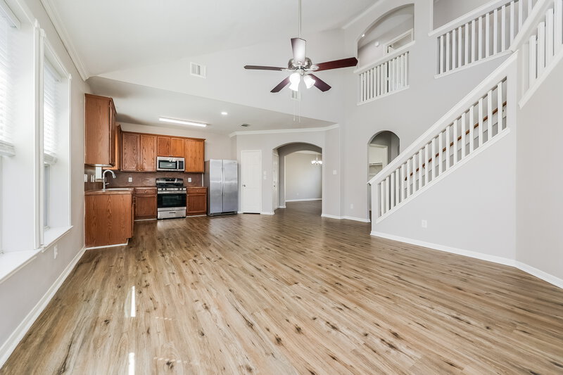 2,040/Mo, 21114 Normand Meadows Ln Humble, TX 77338 Living Room View 2