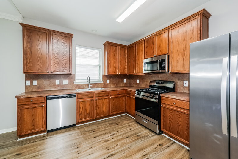 2,040/Mo, 21114 Normand Meadows Ln Humble, TX 77338 Kitchen View 2