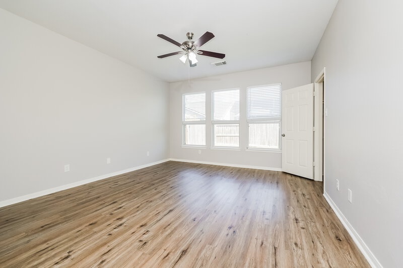 2,040/Mo, 21114 Normand Meadows Ln Humble, TX 77338 Main Bedroom View