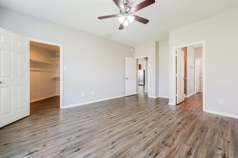 2,040/Mo, 21114 Normand Meadows Ln Humble, TX 77338 Main Bedroom View 2