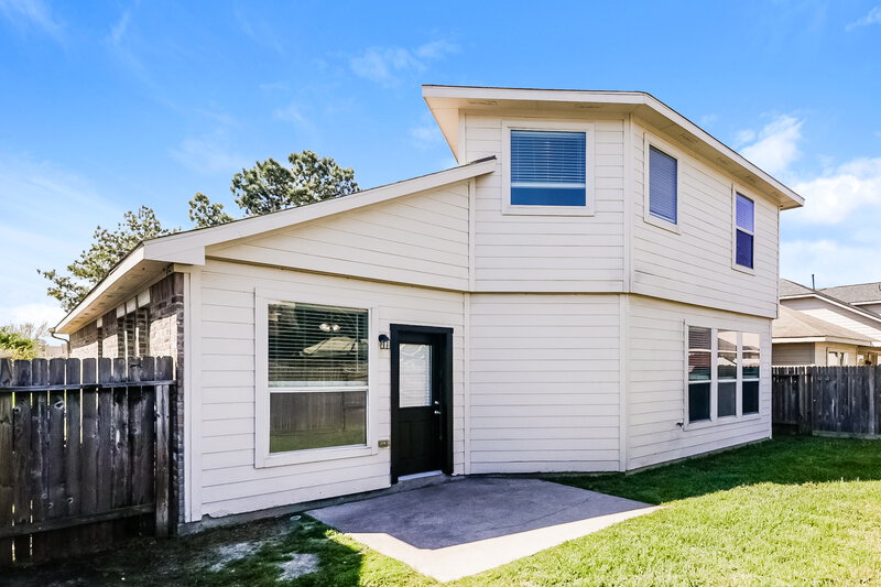 2,040/Mo, 21114 Normand Meadows Ln Humble, TX 77338 Rear View