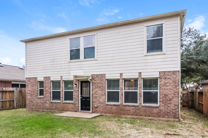 2,275/Mo, 10111 Antelope Aly Missouri City, TX 77459 Rear View 2