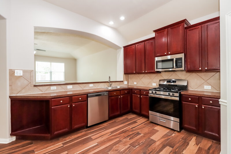 2,190/Mo, 2618 Key West Dr Katy, TX 77493 Kitchen View 2