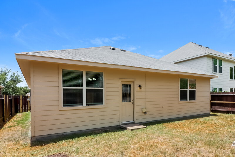 2,190/Mo, 2618 Key West Dr Katy, TX 77493 Rear View