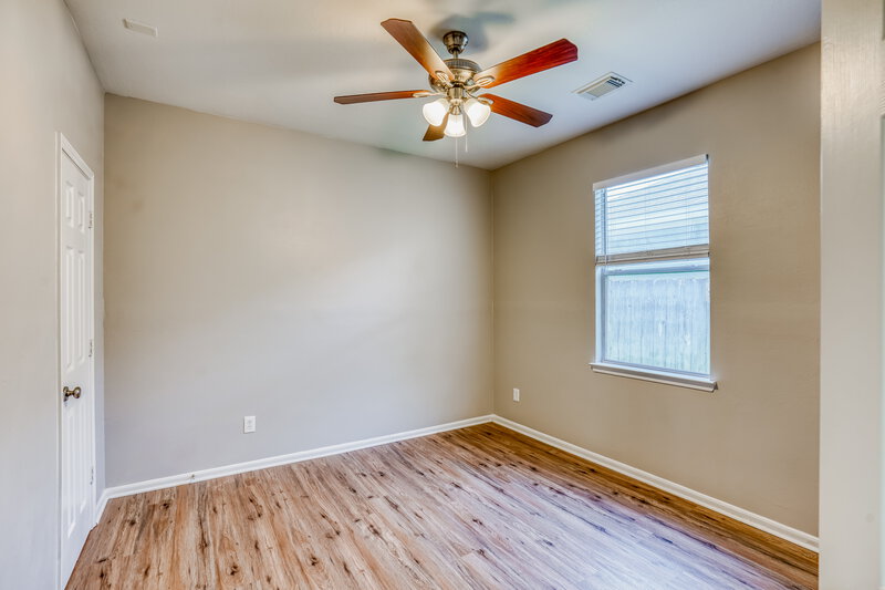 2,005/Mo, 11402 English Rose Trl Missouri City, TX 77459 Bedroom View 2