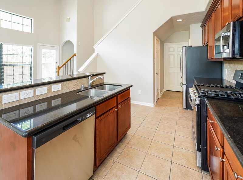 2,760/Mo, 29748 Meridian Hill Dr Spring, TX 77386 Kitchen View 2