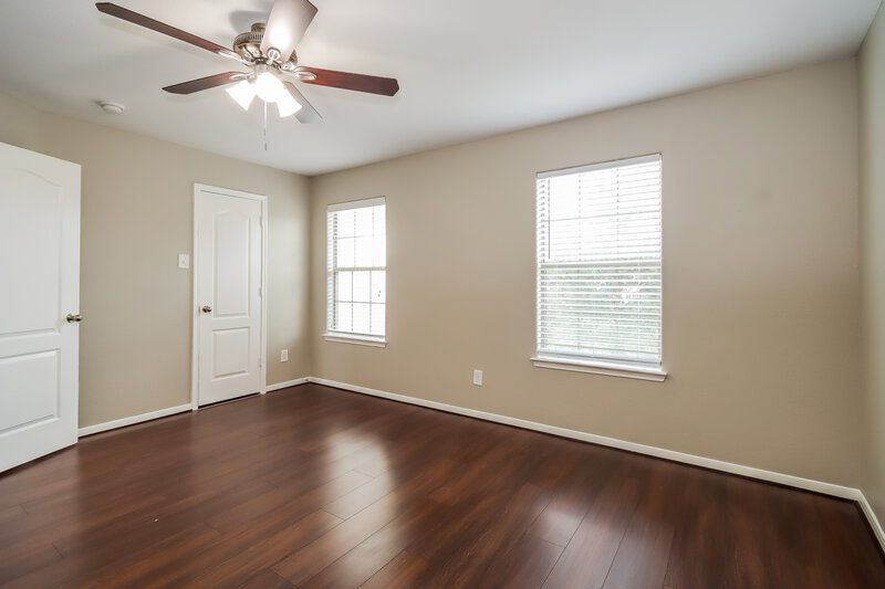 2,455/Mo, 4601 Clemwood Ln Kingwood, TX 77345 Living Room View