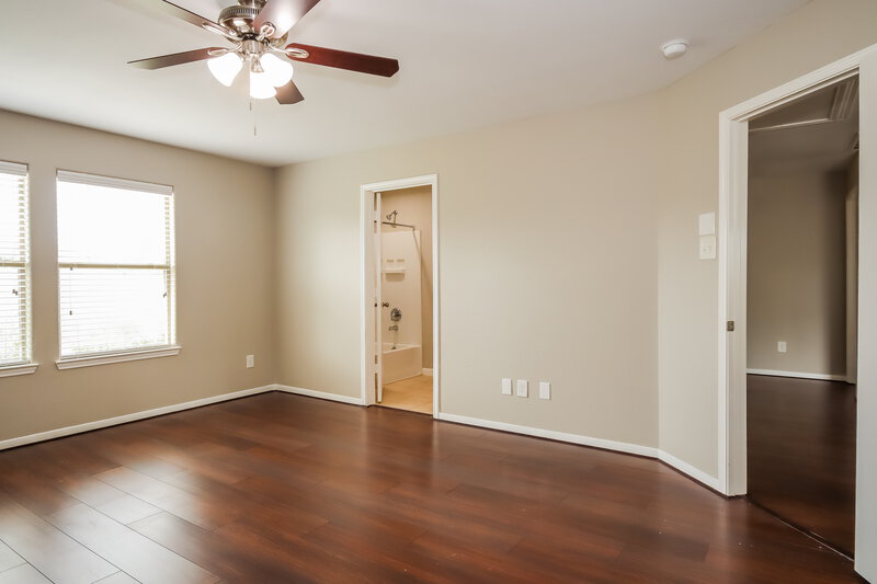 2,455/Mo, 4601 Clemwood Ln Kingwood, TX 77345 Main Bedroom View