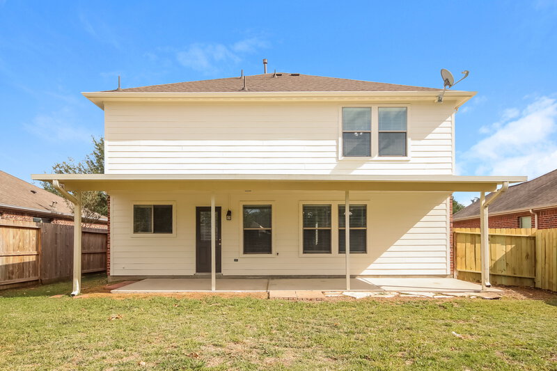 2,455/Mo, 4601 Clemwood Ln Kingwood, TX 77345 Rear View