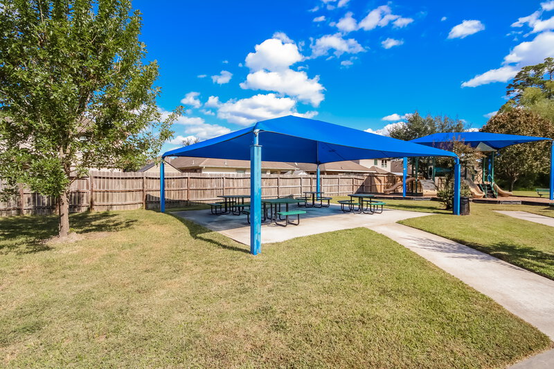 2,455/Mo, 4601 Clemwood Ln Kingwood, TX 77345 Amenity View