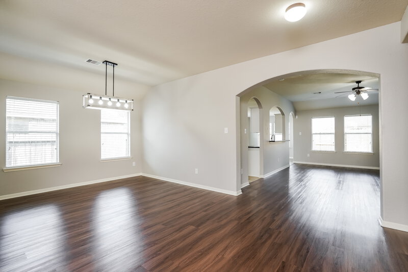 2,595/Mo, 4043 Basswood Dr Dickinson, TX 77539 Dining Room View