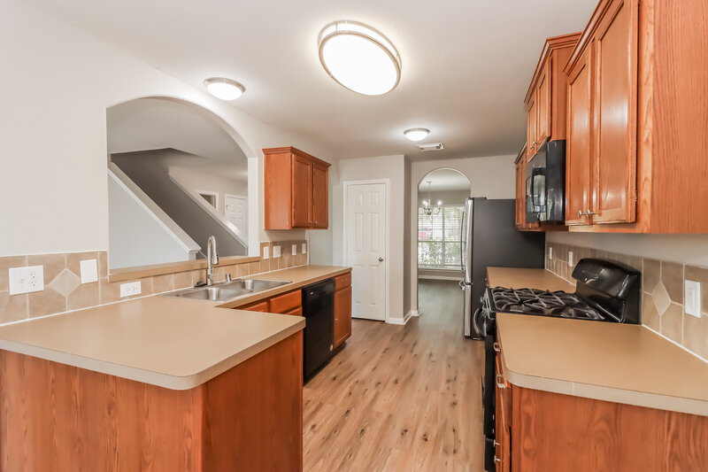 2,500/Mo, 7926 Summerdale Dr Rosenberg, TX 77469 Kitchen View