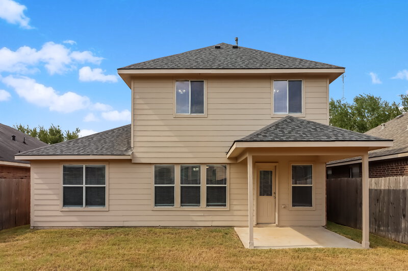 2,500/Mo, 7926 Summerdale Dr Rosenberg, TX 77469 Rear View 2