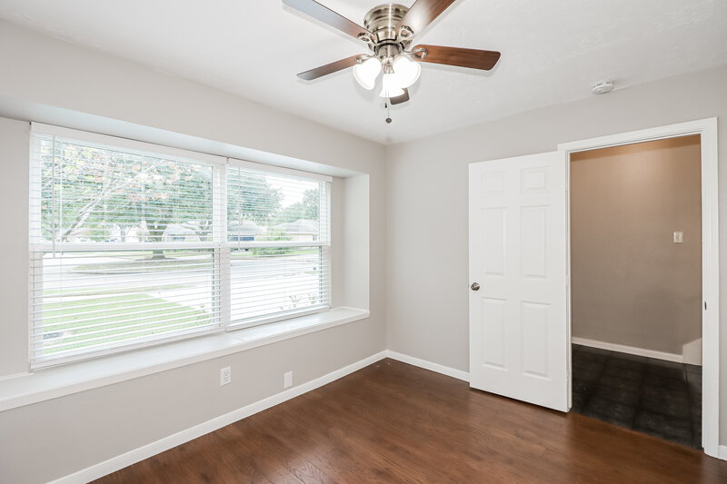 2,585/Mo, 317 Thistlewood Ct League City, TX 77573 Study View 2