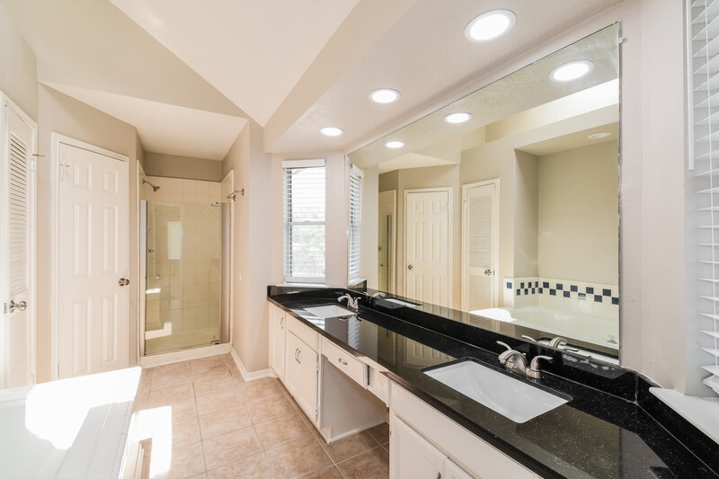 2,685/Mo, 3626 Timothy Ln Richmond, TX 77406 Main Bathroom View