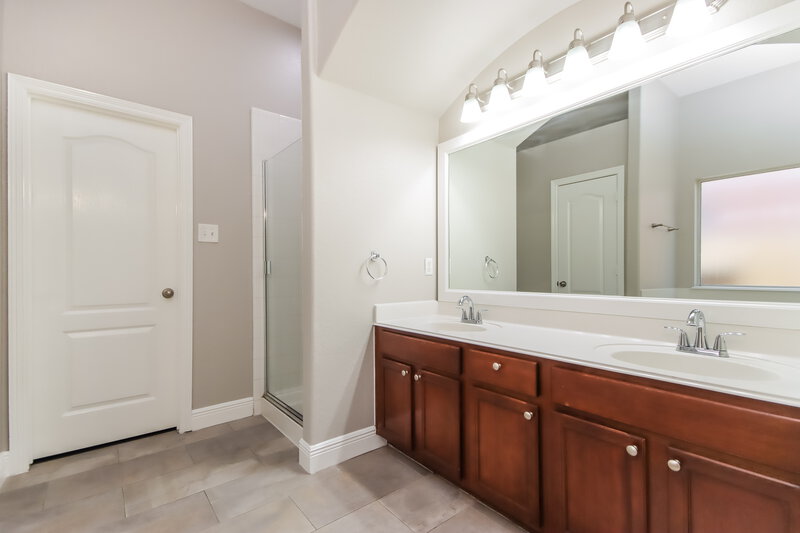 2,095/Mo, 21620 Hackamore Ct Porter, TX 77365 Main Bathroom View 2