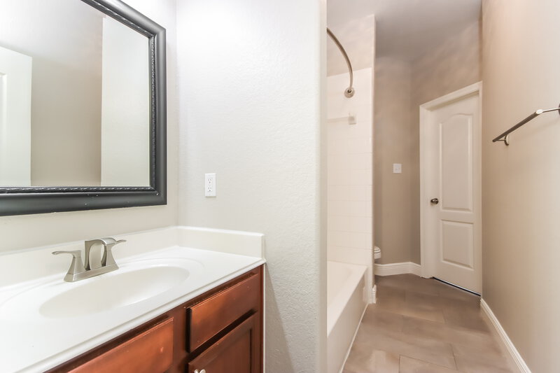 2,095/Mo, 21620 Hackamore Ct Porter, TX 77365 Bathroom View