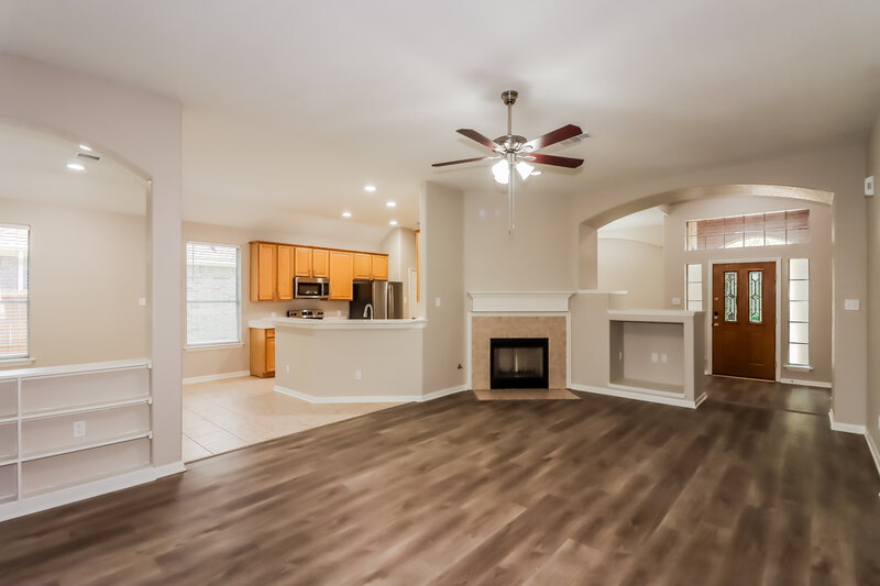 2,075/Mo, 2014 Spreading Bough Ln Richmond, TX 77406 Living Room View