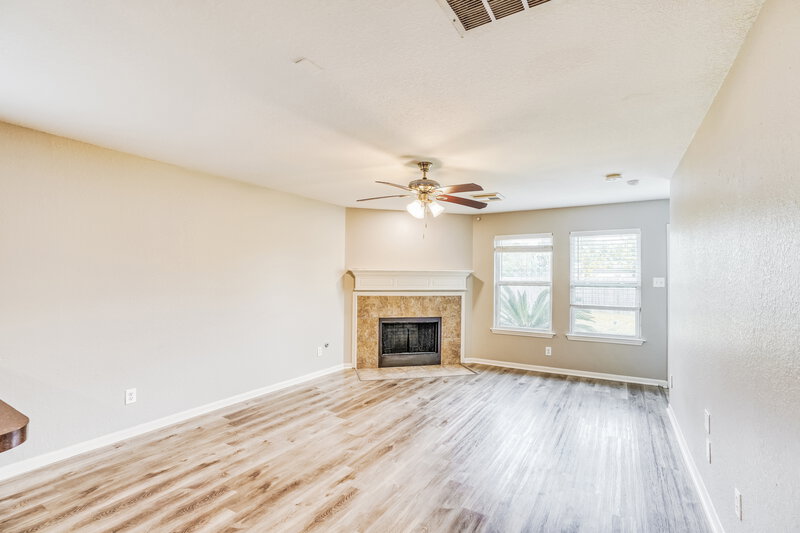 1,995/Mo, 4703 Montclair Hill Ln Fresno, TX 77545 Living Room View