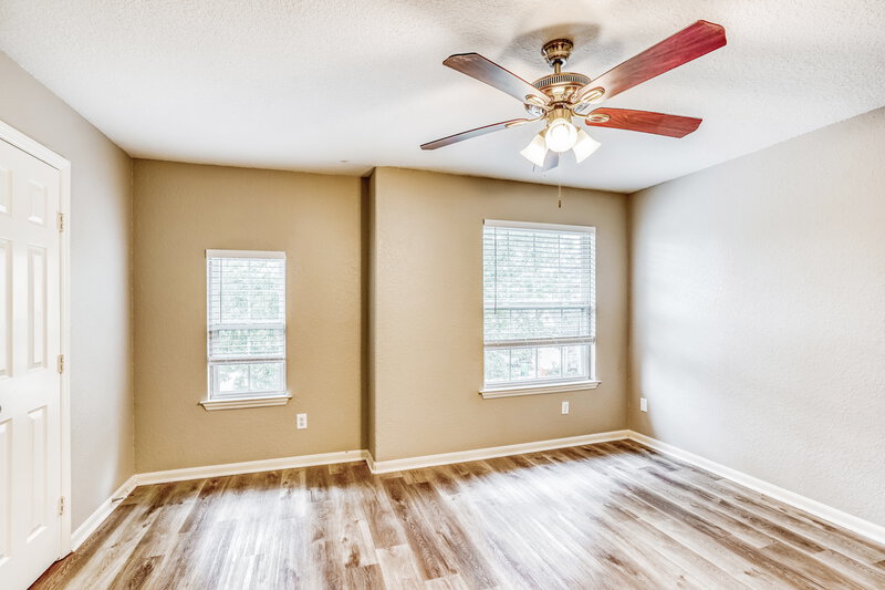 1,995/Mo, 4703 Montclair Hill Ln Fresno, TX 77545 Bedroom View 2