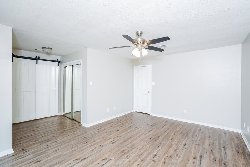 1,905/Mo, 910 Companion Dr Crosby, TX 77532 Main Bedroom View