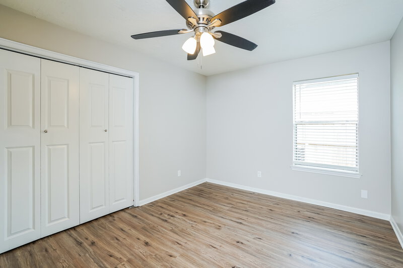 1,905/Mo, 910 Companion Dr Crosby, TX 77532 Bedroom View