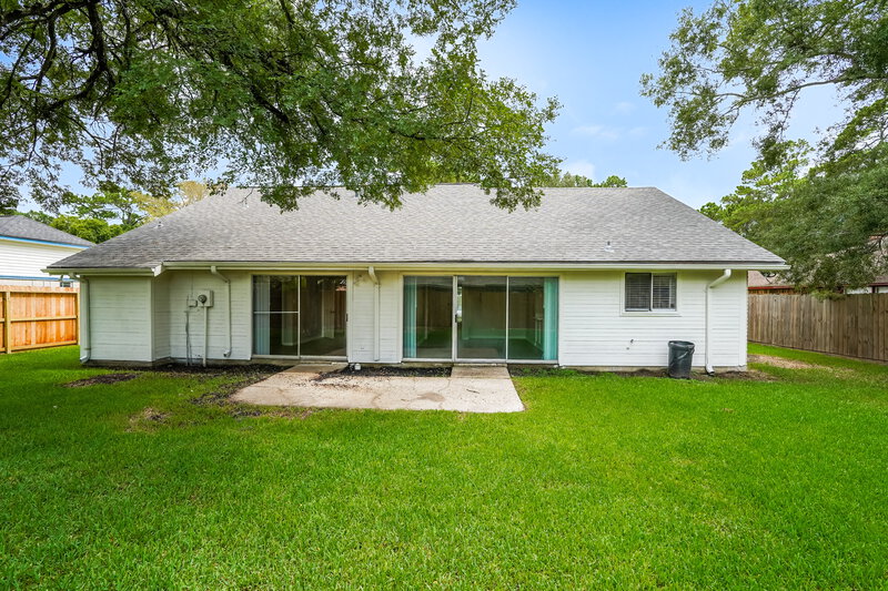 1,905/Mo, 910 Companion Dr Crosby, TX 77532 Rear View 2