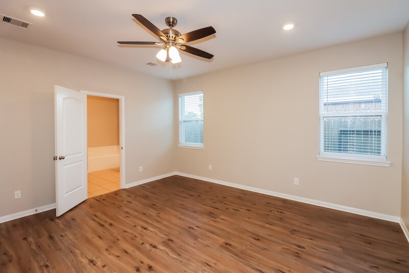 2,145/Mo, 2327 Golden Brandy Ln Rosenberg, TX 77469 Main Bedroom View
