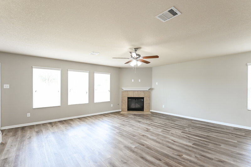 2,870/Mo, 23503 Legacy Oak St Katy, TX 77493 Living Room View