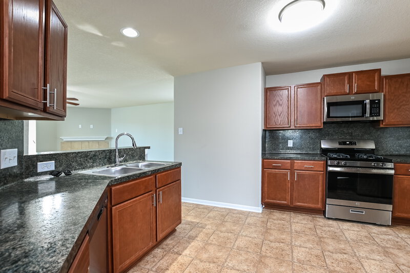 2,870/Mo, 23503 Legacy Oak St Katy, TX 77493 Kitchen View 2
