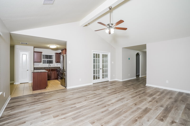 1,900/Mo, 5155 Cottage Creek Ln Rosenberg, TX 77469 Living Room View 3