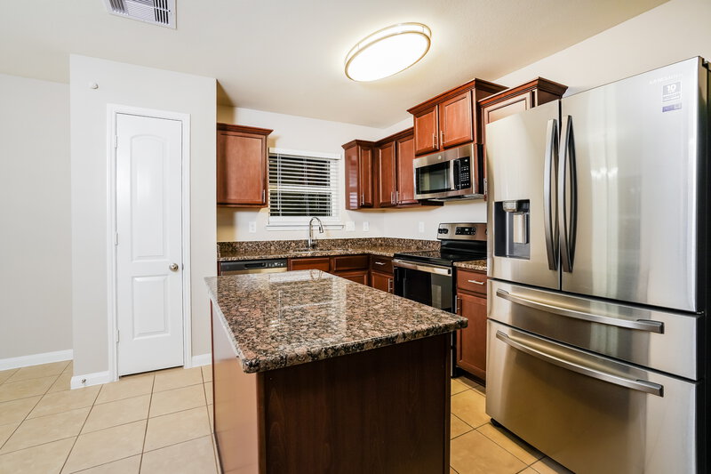 1,900/Mo, 5155 Cottage Creek Ln Rosenberg, TX 77469 Kitchen View