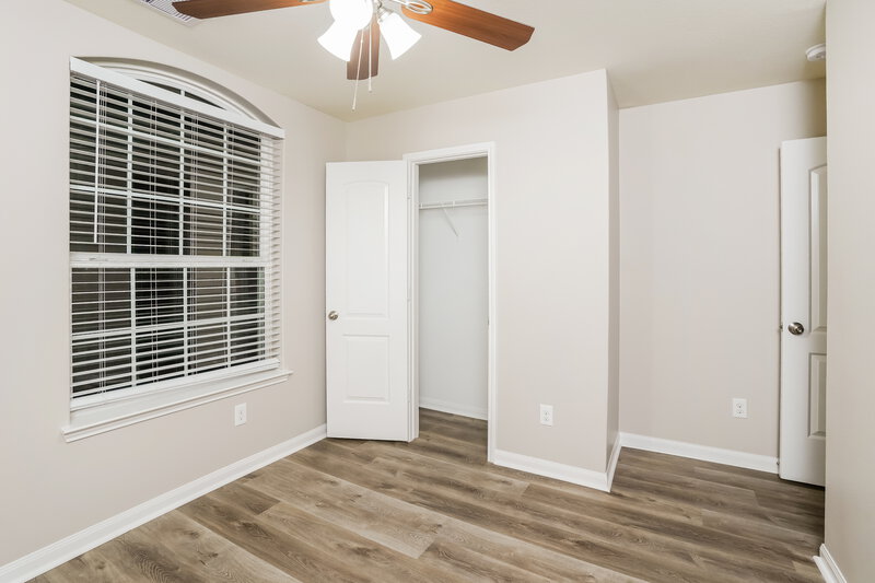 1,900/Mo, 5155 Cottage Creek Ln Rosenberg, TX 77469 Bedroom View 2