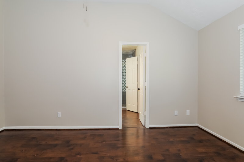 2,245/Mo, 12104 La Salle River Rd Conroe, TX 77304 Main Bedroom View