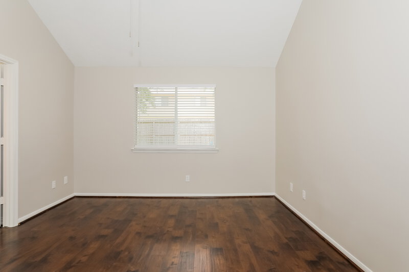 2,245/Mo, 12104 La Salle River Rd Conroe, TX 77304 Bedroom View 5